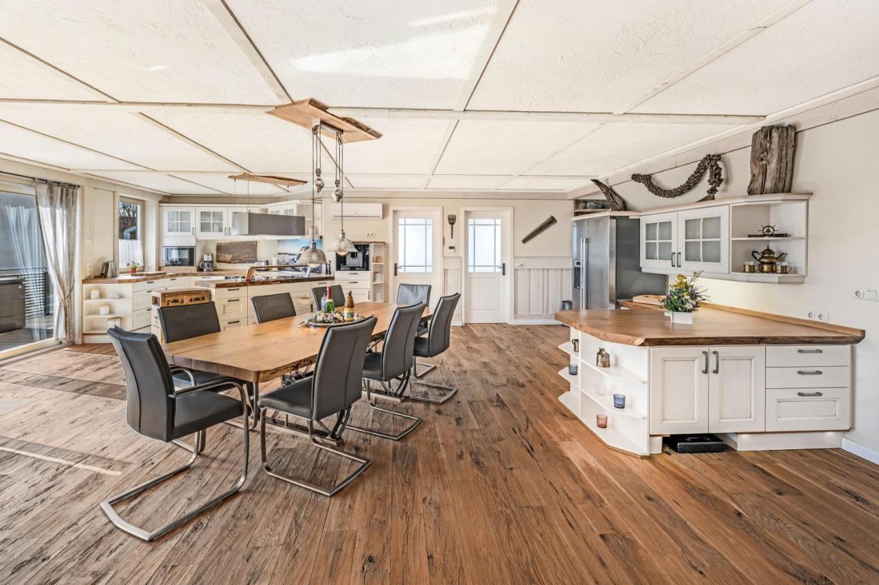 Apartment Admiral Stuuv Barth