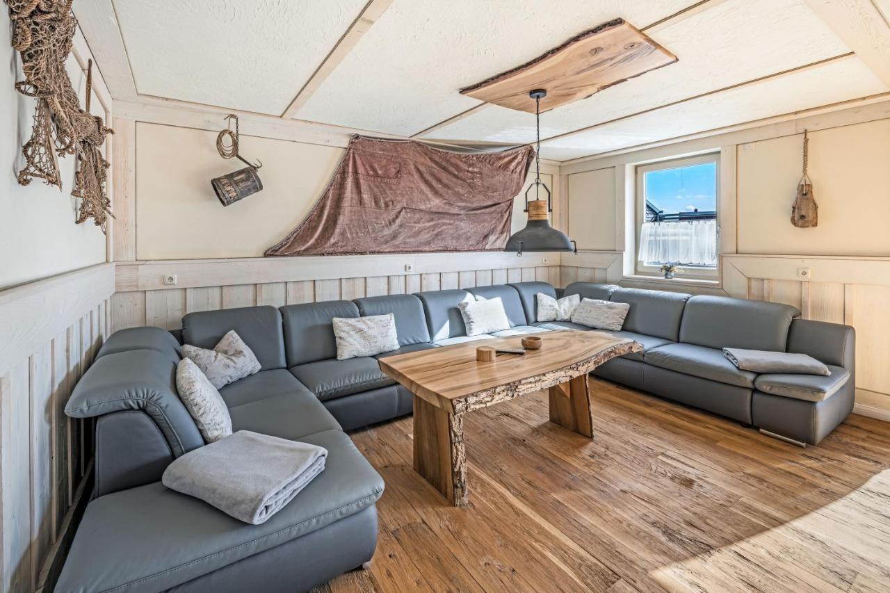 Admiral Stuuv Apartment *